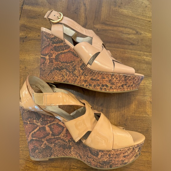 Nordstrom Joan & David Wedge Sandals Patent Leather Upper NWTS Size 8 - Picture 5 of 5